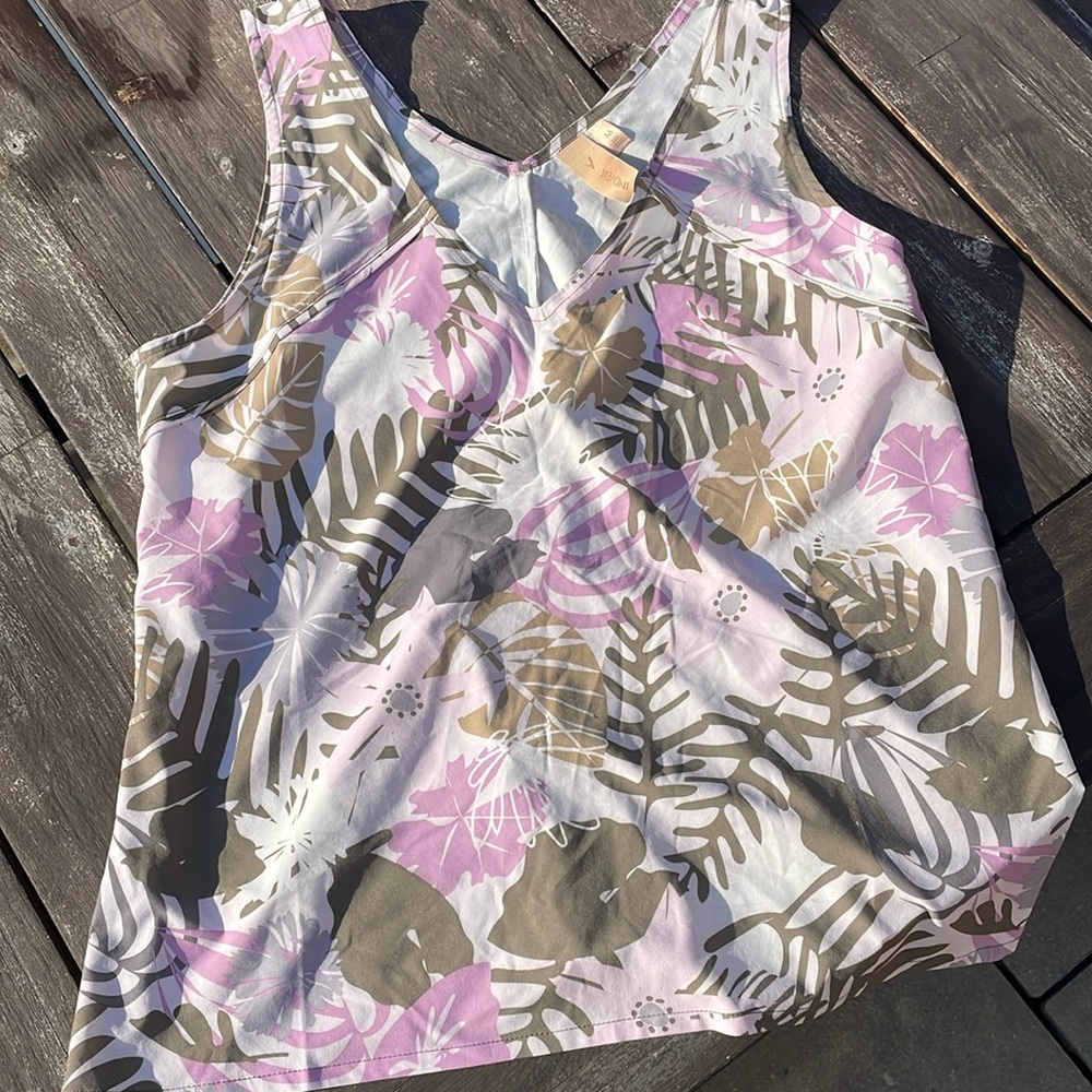 Indyeva sleeveless top